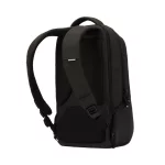 Incase-ICON-Slim-Pack-hatizsak