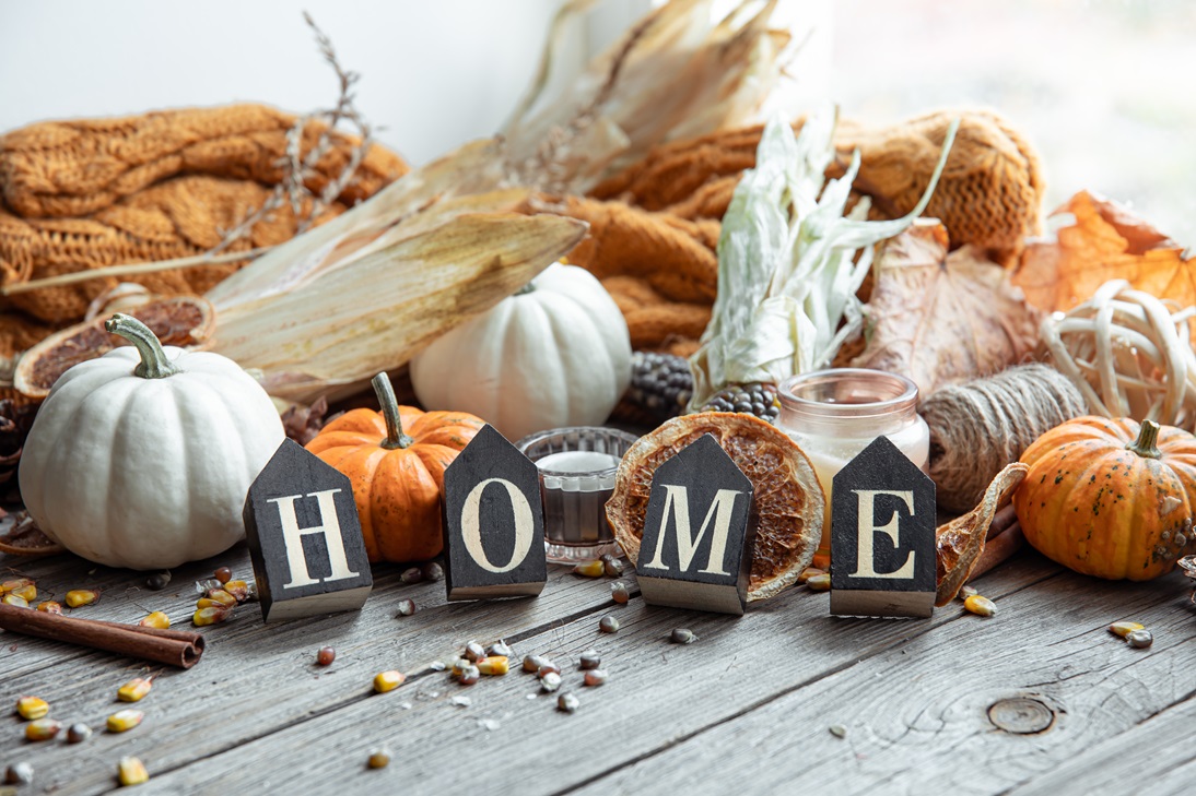 Az őszi melegség otthona: Kreatív dekorációs ötletek az Ajándéktárgyközponttól